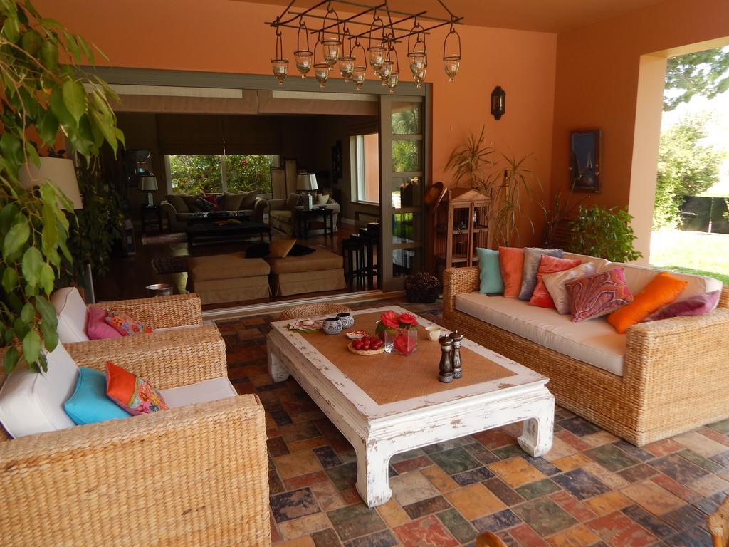 Slow Living Beautiful Villa Rafína Eksteriør bilde